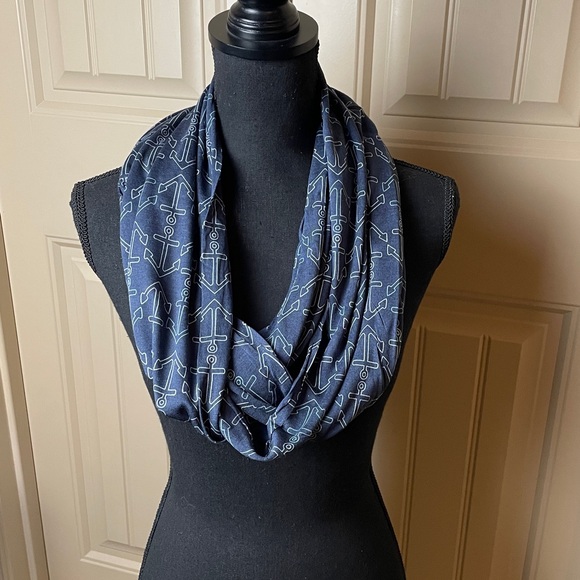 Sperry Accessories - Sperry Scarf Blue and White Nautical Design
Soft NWT
